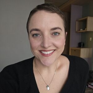 Meet your Posher, Courtney